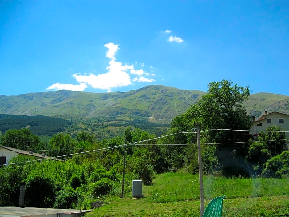 B&B Lo Chalet Di Ocre