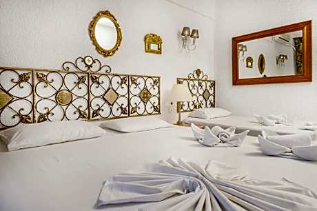 Triple Room with Sea View