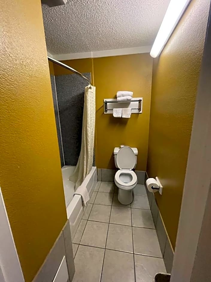 Budget Inn