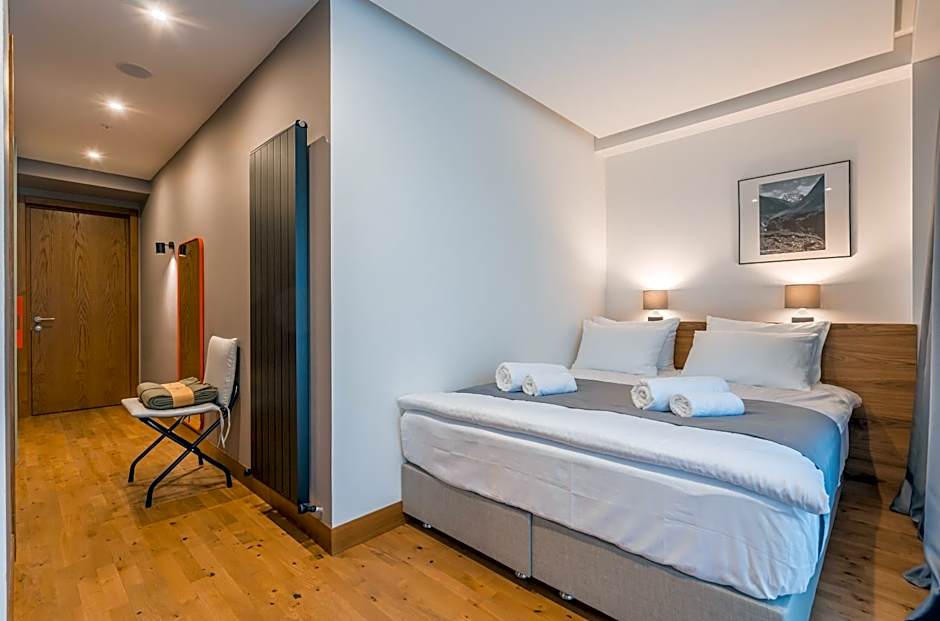 Photo 1 of 8 of Small Double Room