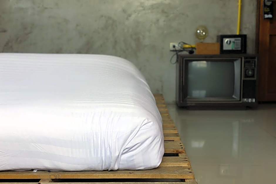 Yimwhan Hostel & Cafe Ayutthaya