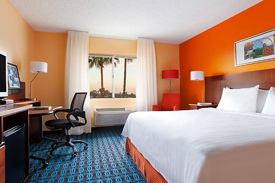 Country Inn & Suites by Radisson, Phoenix Airport, AZ