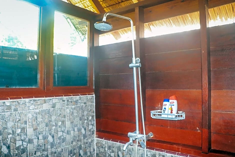 Mentawai Ebay Playground Surfcamp