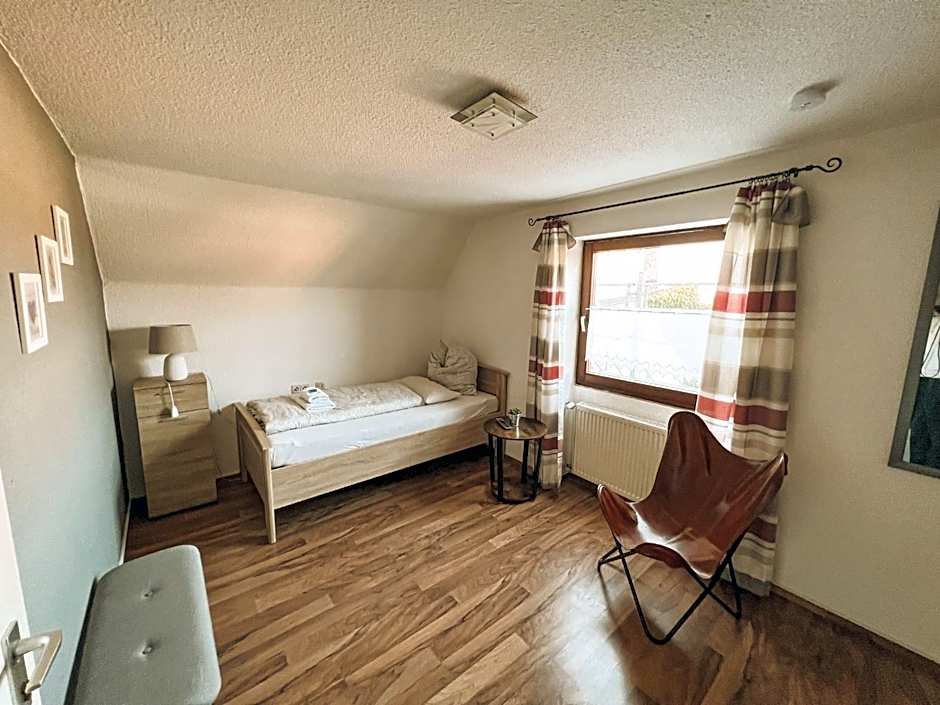 Landhotel "Schwarzach am Main"