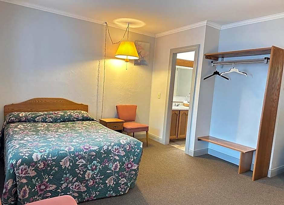 Stiles Motel Hill View