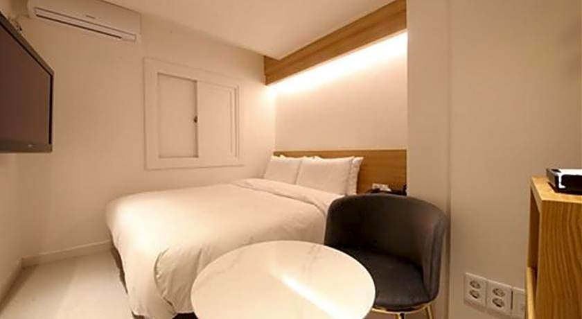 Busan Seomyeon Business Hotel J7                                                                