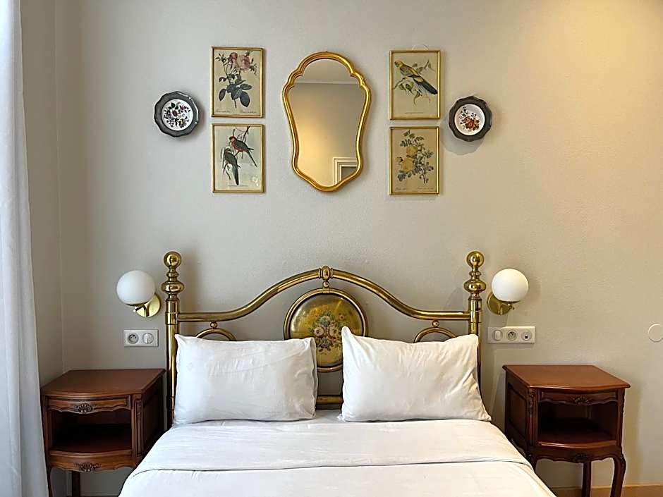 Irin Hotel