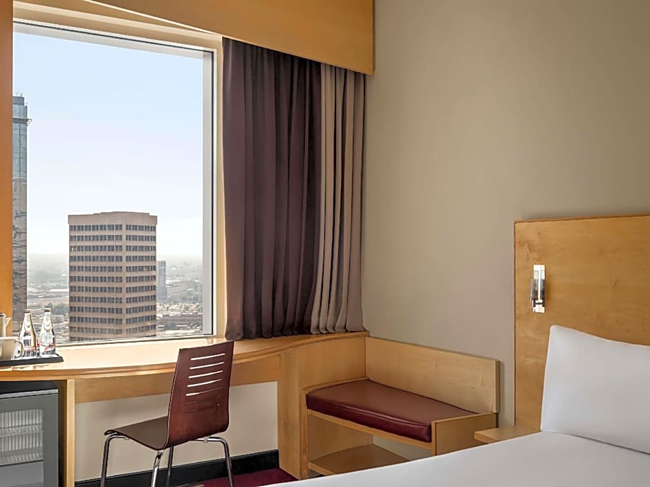 Ibis Sharq Hotel