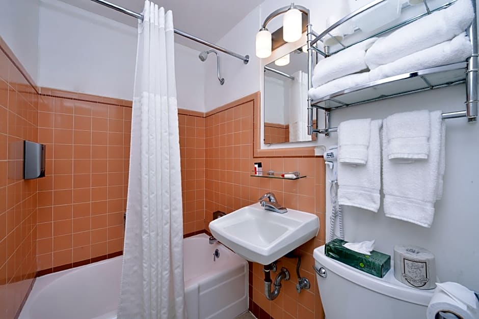 Travelodge by Wyndham Eugene Downtown/University of Oregon