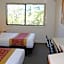 The Pioneer Way Motel