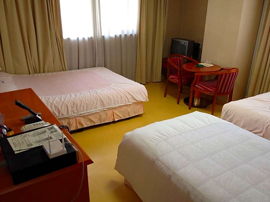 Central Hotel