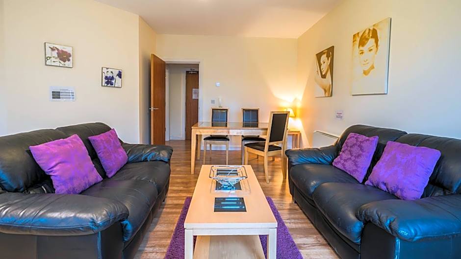 The Courtyard Apartments