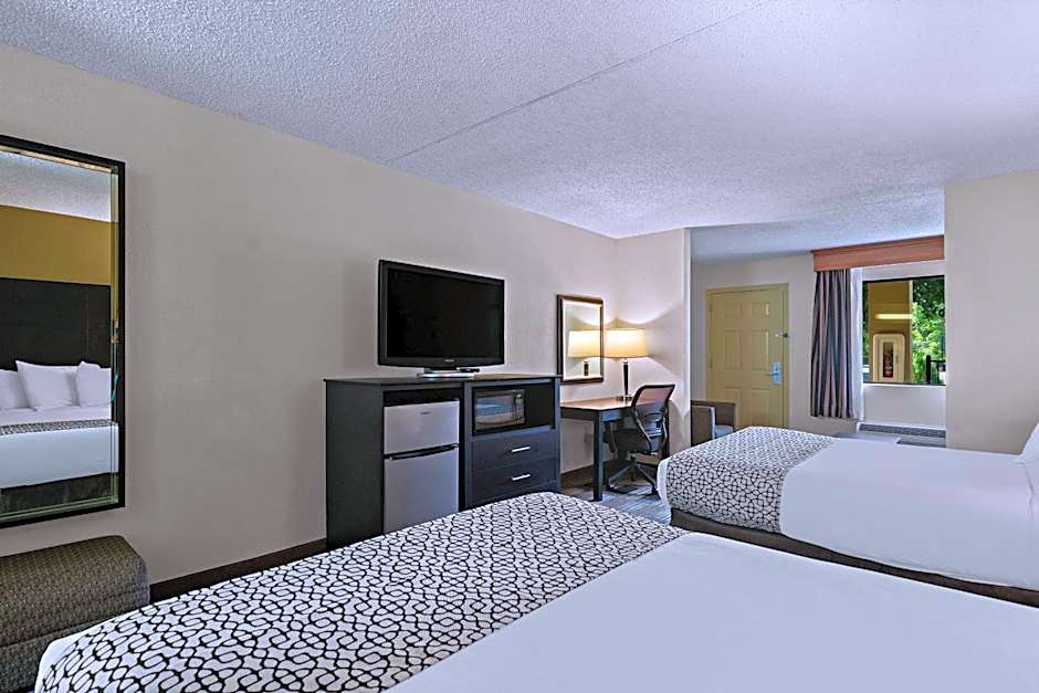 Best Western Windsor Suites