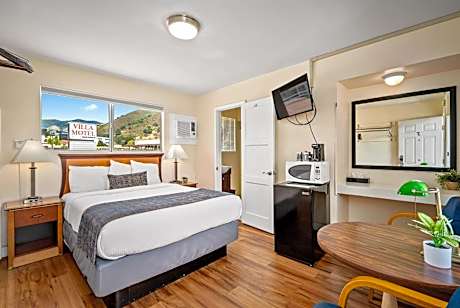 Queen Room