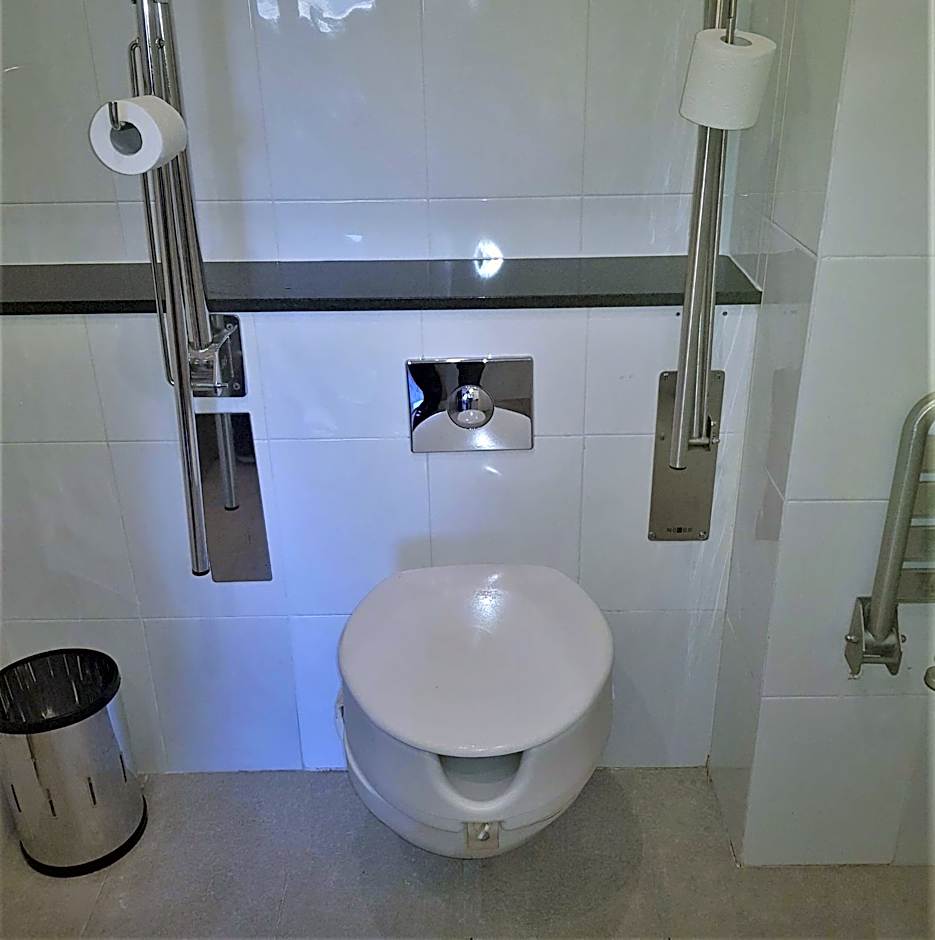 Holiday Inn Express Molins de Rei By IHG