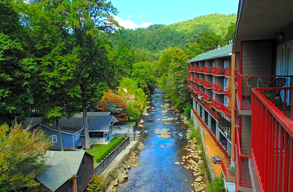 Baymont by Wyndham Gatlinburg On The River