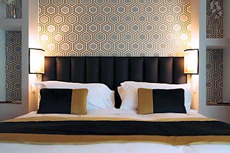 Superior Double Room with Balcony