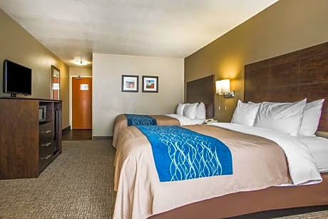 Standard Queen Room with Two Queen Beds - Non Smoking
