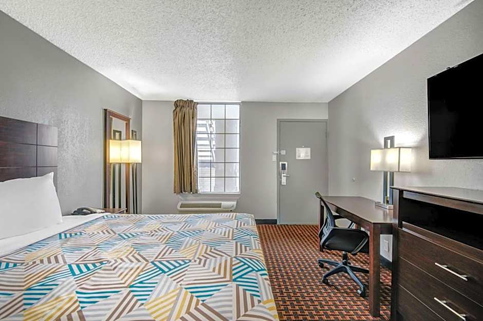 Motel 6 Chickasha, OK