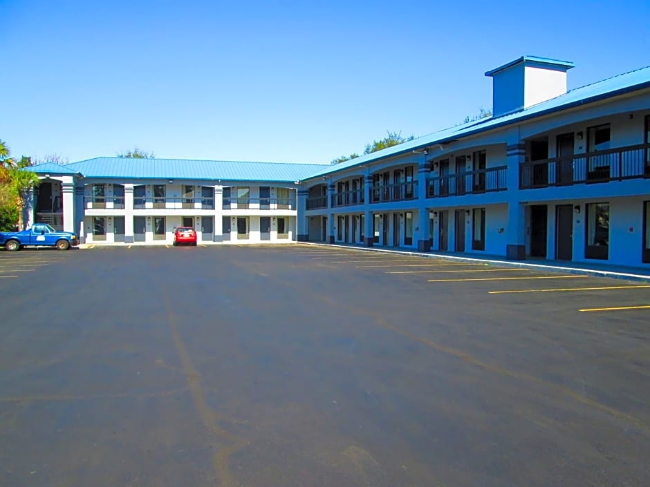 Regency Inn Near Boardwalk & Hurlburt Field