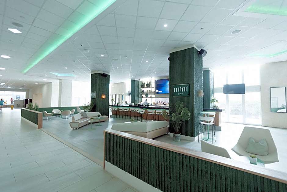 ESJ Beach Hotel