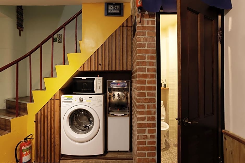 赤樓古巷民宿 6-12人可包棟