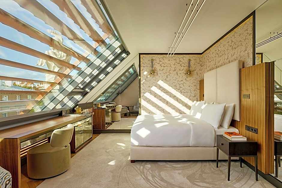 Hotel Verte, Warsaw, Autograph Collection