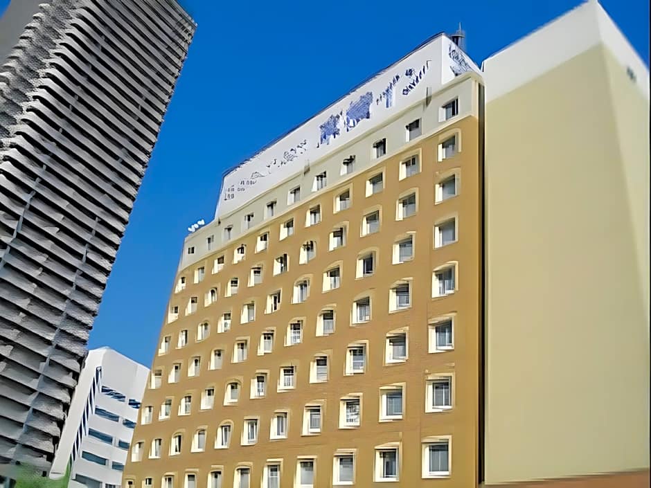 Toyoko Inn Yokohama Shinkoyasu Ekimae