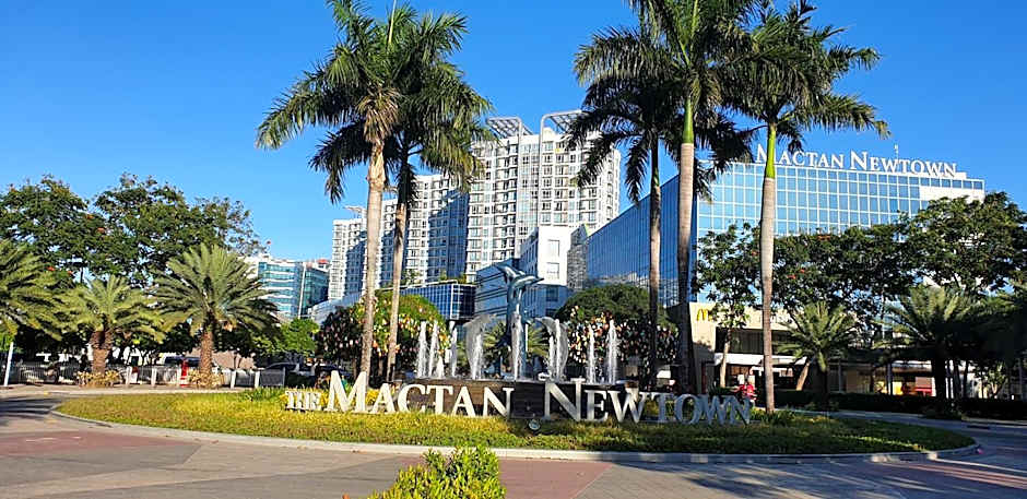 Mactan Newtown with Sun Set and Garden View