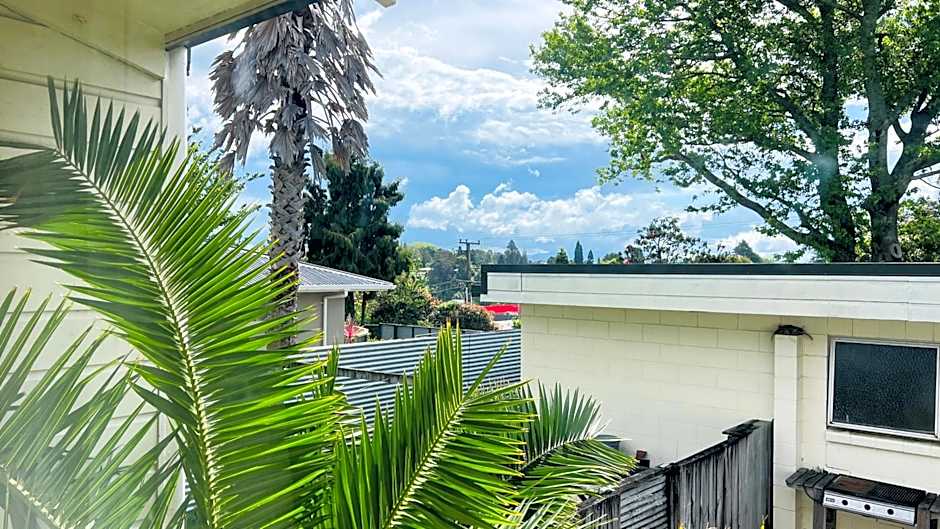 18th Avenue Thermal Motel