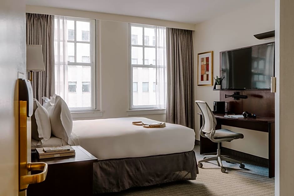 Club Quarters Hotel in Houston