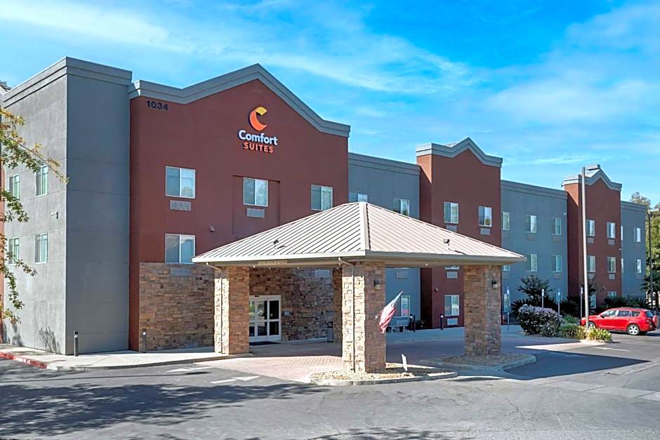 Photo 1 of 42 of Comfort Suites Marysville-Yuba City