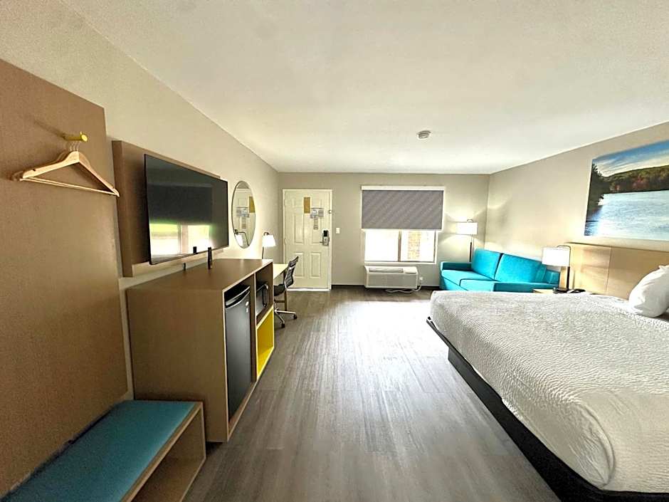 Days Inn & Suites by Wyndham Bossier City - Casino Area