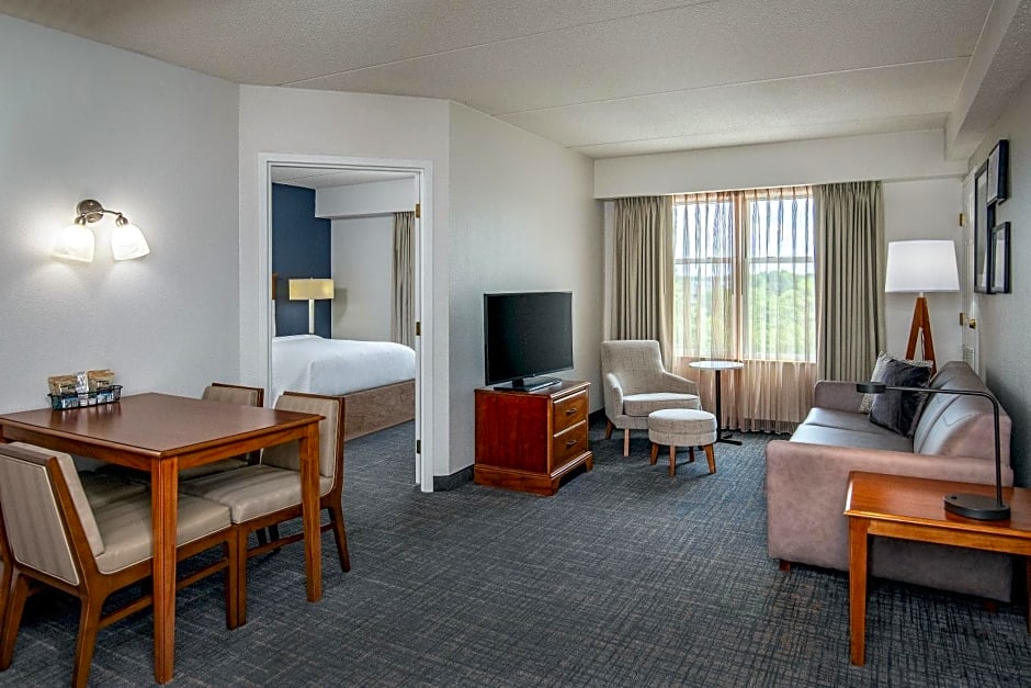 Residence Inn by Marriott Chesapeake Greenbrier