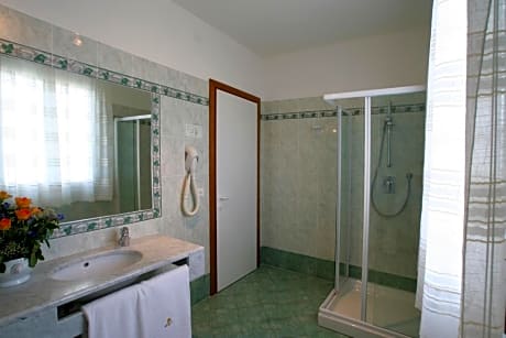 Double Room with Balcony and Sea View