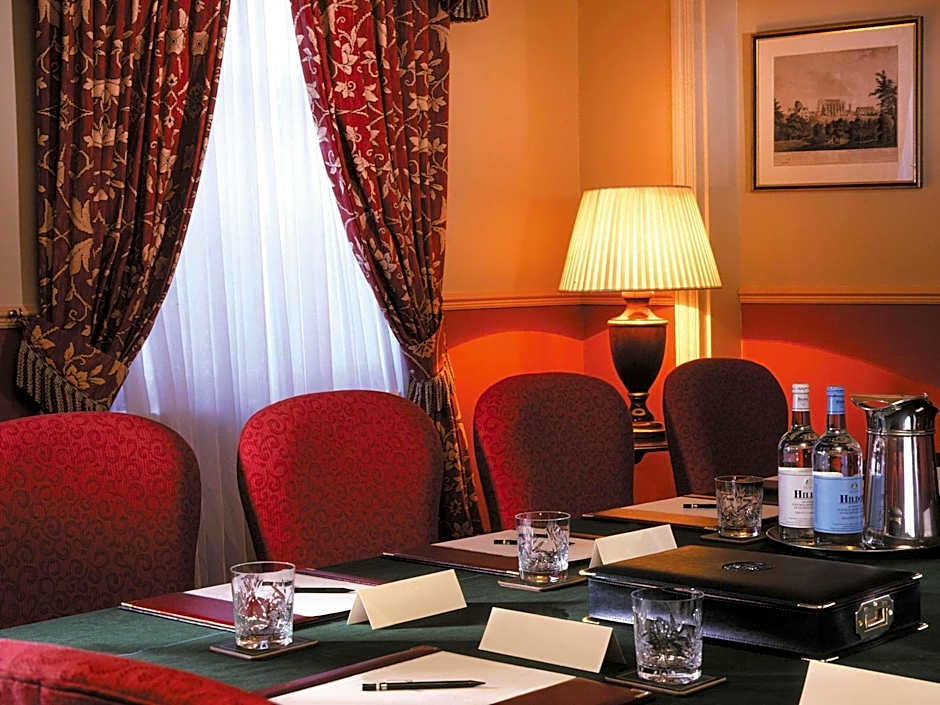 Mercure Salisbury White Hart Hotel