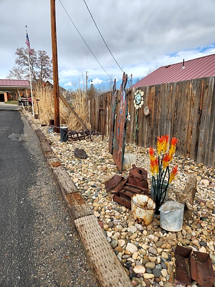 Cowboy Country Inn