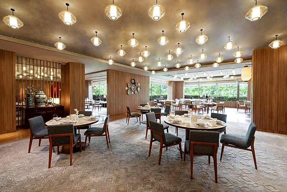 Edsa Shangri-La Manila