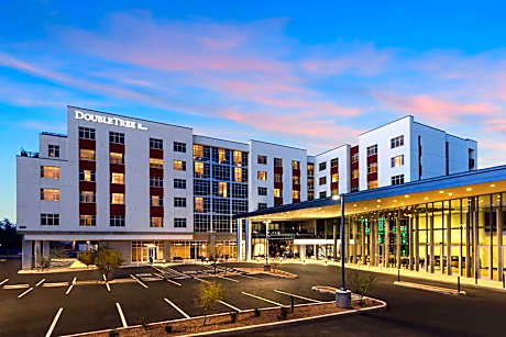 DoubleTree by Hilton Tucson Downtown Convention Center, AZ