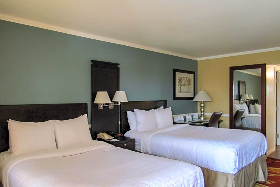 Clarion Inn Near China Lake Naval Station