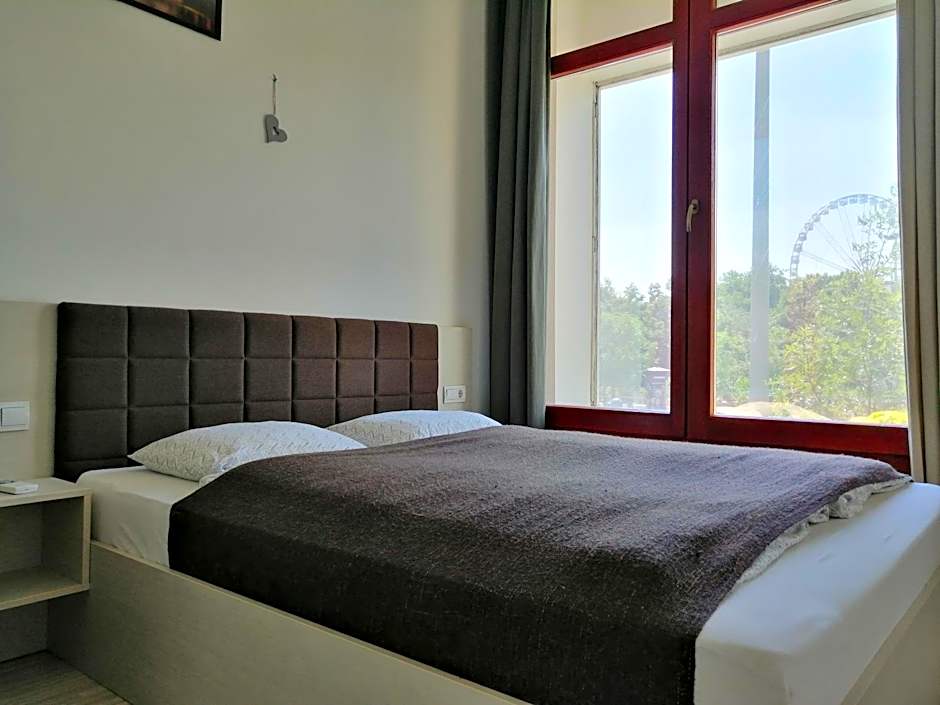 Zoom-Budapest Apartments