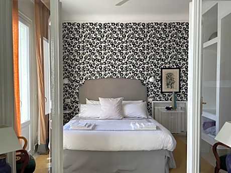 Deluxe Suite with Sea View