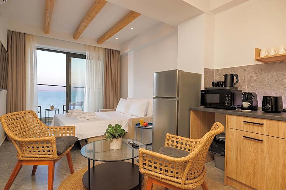 Soho SeaFront Suites