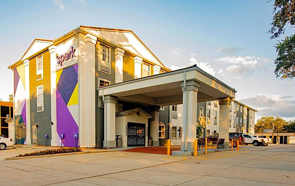 Spark by Hilton Lafayette South