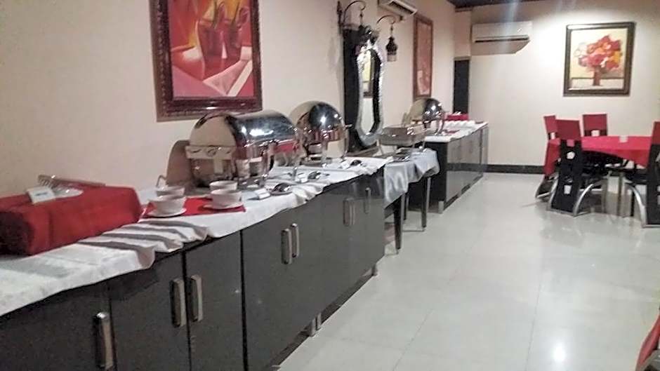 Urban Rose Hotel & Apartments