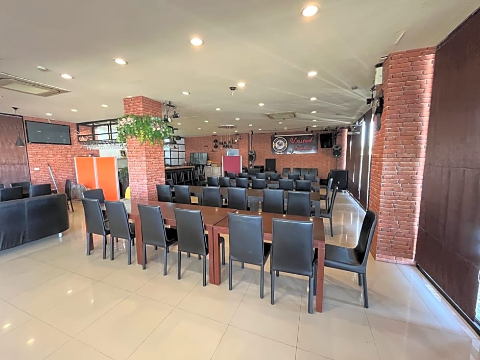 Phitsanulok United Hotel