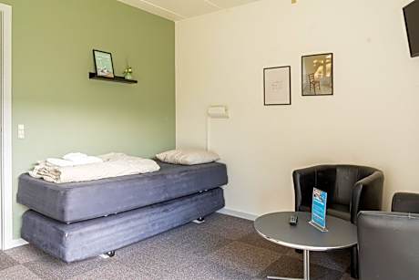 Double or Twin Room with Private Bathroom