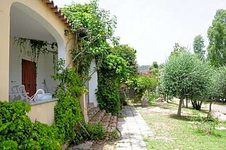 One-Bedroom Apartment (2 Adults)