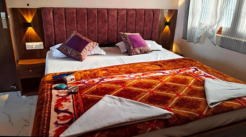 Sri Yoga Mandir Guest House