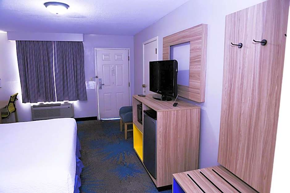 Days Inn by Wyndham East Albuquerque